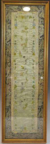 CHINESE ANTIQUE FRAMED SILK PANEL - 19TH CENTURY