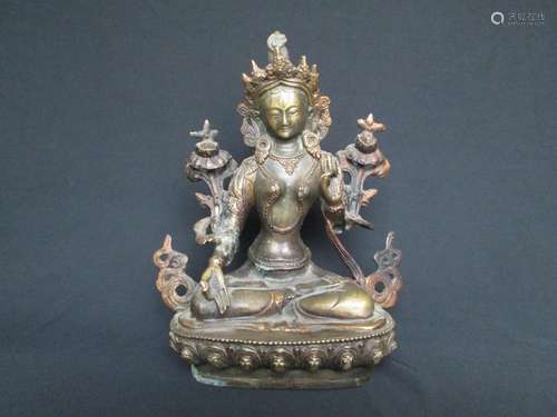 ANTIQUE Chinese Bronze Guanyin, 19.5 cm high