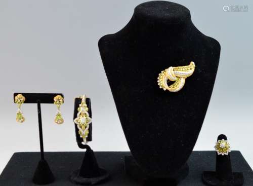 4 pc. Set Diamond and Peridot Brooch & Earring & Bracelet & Ring
