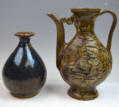 2 Chinese Song & Qing Dynasty Ceramic Ewer & Vase