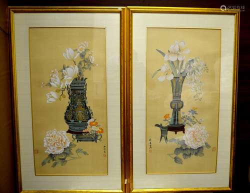 Pair of Chinese Painting on Silk with Frame