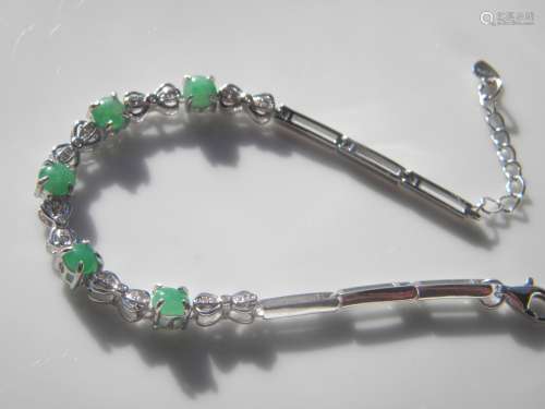 Natual Green Jadeite Bracelet