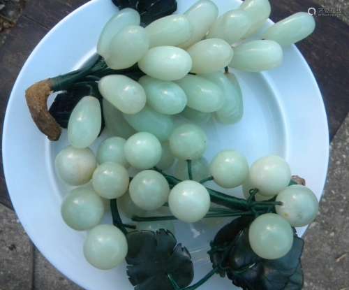 Vintage Chinese Jade Grape