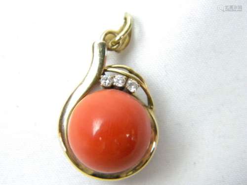 ANTIQUE CHINESE RED CORAL ROUND PENDANT 14K GOLD