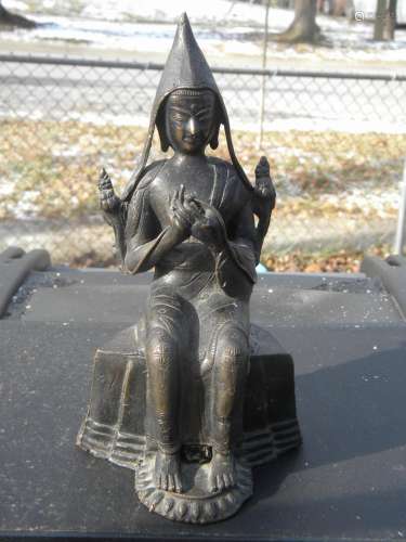 Antique Bronze Buddha Statue