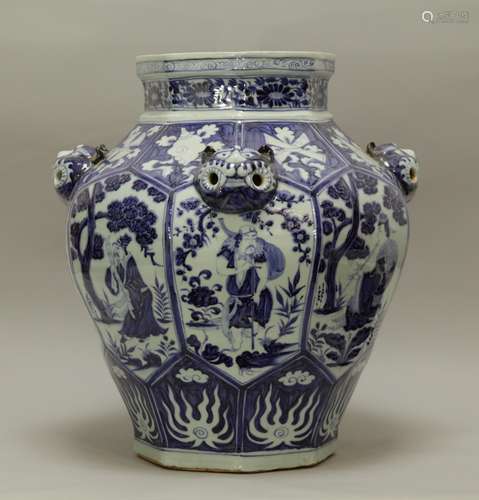 A Large Chinese Octagonal Blue/White Porcelain Jar