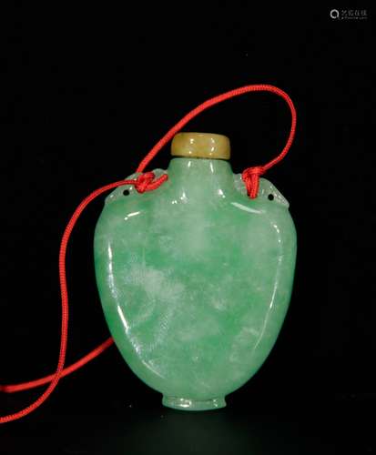 Chinese Jadeite Snuff Bottle