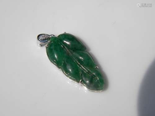 18K Gold Diamond Green Jadeite Leaf Pendant