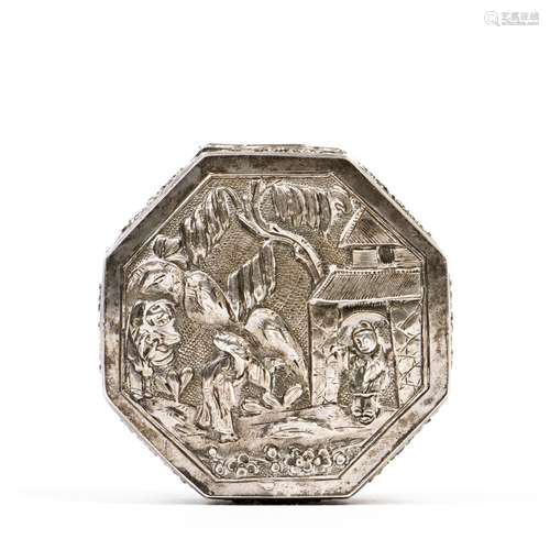 AN OCTAGONAL SILVER BOX