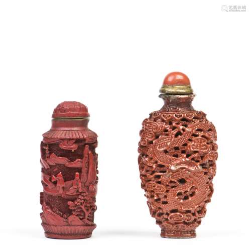 A PAIR OF SNUFF BOTTLES