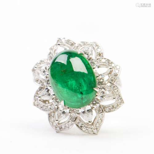 A Natural Beryl Variety Emerald Ring