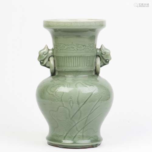 A LONGQUAN DOUBLE TRUMPET-MOUTH VASE, QING DYNASTY