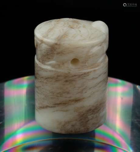 A mottled jade cylindrical seal, Song-Ming,