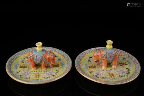 A pair of Famille-Rose Joss stick holders Daoguang