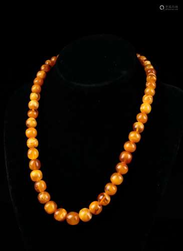 Vintage necklace, round butterscotch amber beads