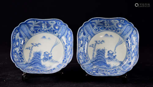 Pair Japanese Early Arita Porcelain Bowls