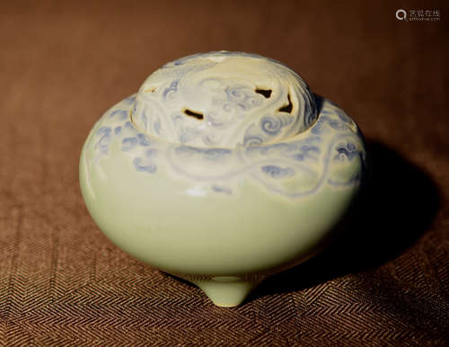 Japanese Studio Porcelain Censer with Pheonix Scene