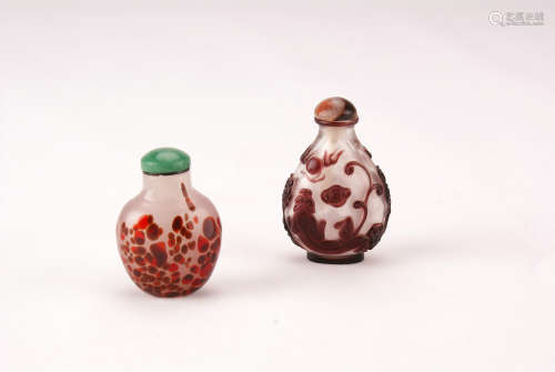 A Set of Two Chinese Glass Snuff Bottle