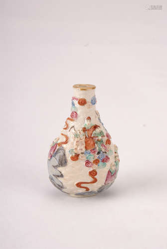 A Chinese Famille-Rose Porcelain  Snuff Bottle