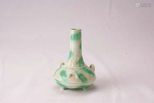 A Chinese Green Glazed Porcelain Vase