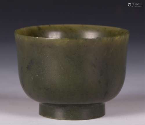 CHINESE SPINACH JADE CUP