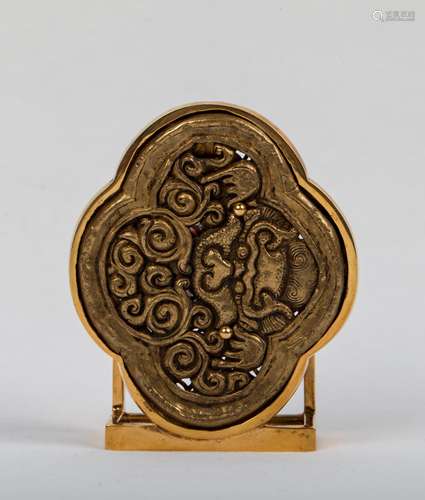 CHINESE GILT BRONZE BELT BUCKLE