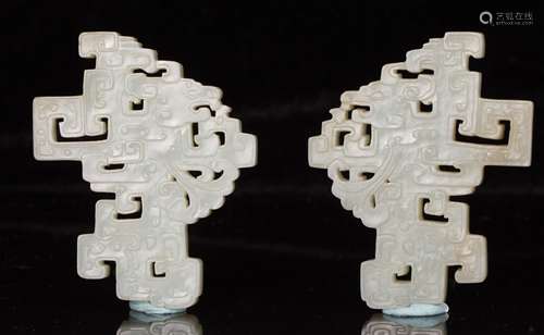 PAIR OF CHINESE WHITE JADE DRAGON PAPER WEIGHT