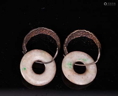 PAIR OF CHINESE QING DYNASTY JADEITE EARRINGS