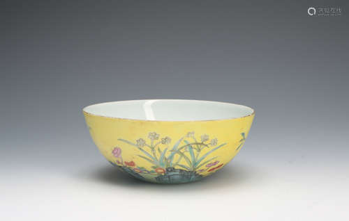 A Chinese Yellow Glazed Porcelain Bowl