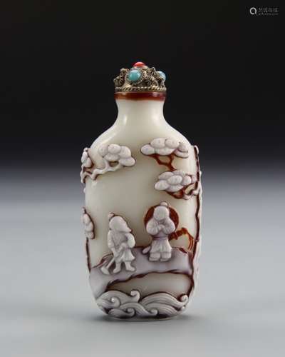 Chinese Peking Glass Snuff Bottle