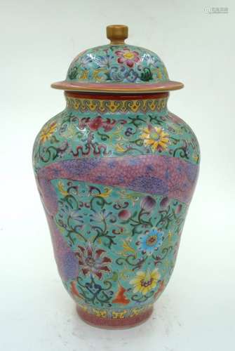 CHINESE TURQUOISE GROUND VASE WITH LID