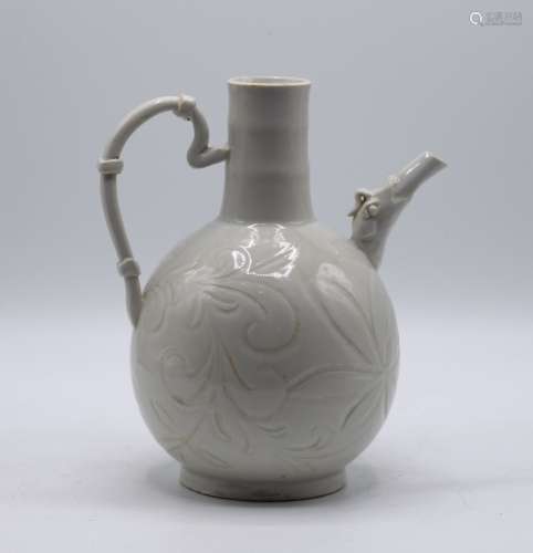 Chinese Song Dynasty White Glazed Ewer
