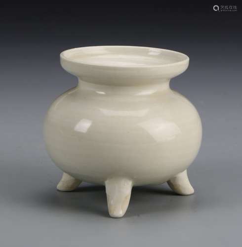 Chinese Ding Ware Tripod Censer