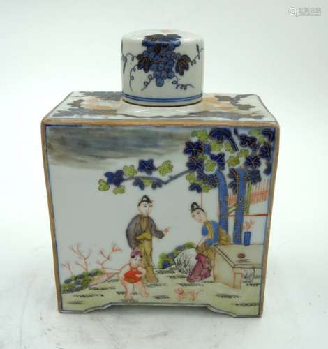 CHINESE FAMILLE ROSE TEA CADDY