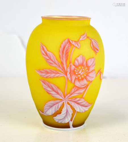 Webb English Yellow & Pink Glass Vase