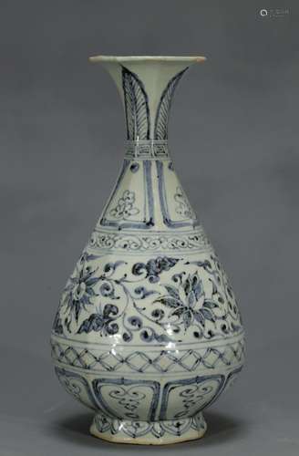 Chinese Blue/White Porcelain Floral Vase