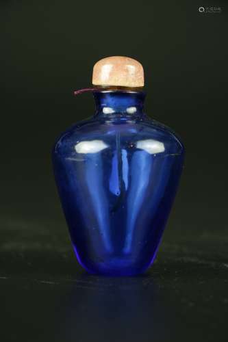 Chinese Blue Glass Snuff Bottle