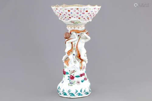 A rare Chinese export porcelain pierced fruit bowl on stand in Meissen style, Qianlong, 18th C.