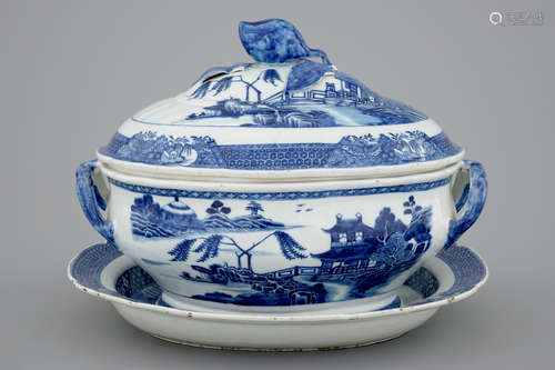 A Chinese blue and white export tureen on stand, 18th C.