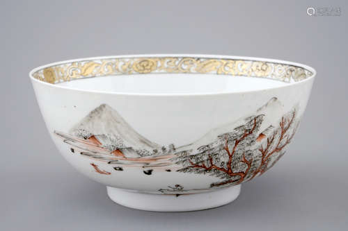 A Chinese grisaille and gilt landscape bowl, Yongzheng, 1723-1735