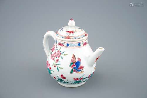 A Chinese famille rose teapot and cover with mandarin ducks, Yongzheng, 1723-1735