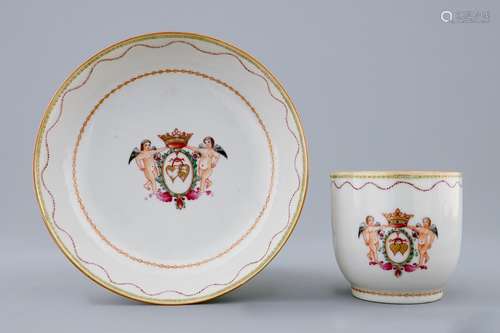 A Chinese famille rose cup and saucer with cherubs, Qianlong, 18th C.