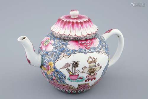 A Chinese famille rose teapot and cover, Yongzheng, 1723-1735