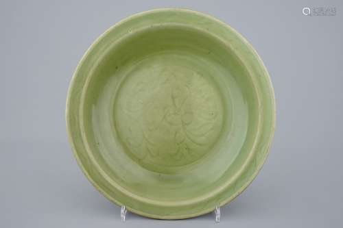 A large Longquan celadon dish with incised floral design, Ming Dynasty, 15th C.