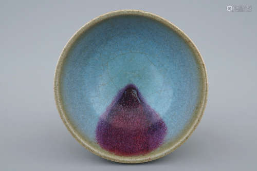 A small Chinese junyao glazed bowl, prob. Song Dynasty, 10/13th C.