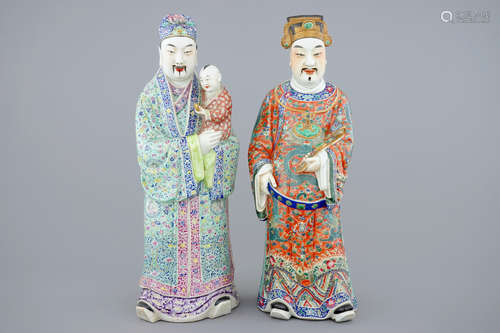 A set of 2 Chinese famille rose figures of immortals, 19th C.