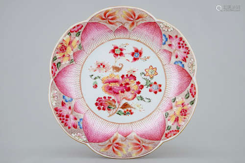 A fine Chinese famille rose lotus-shaped plate, Yongzheng, 1723-1735