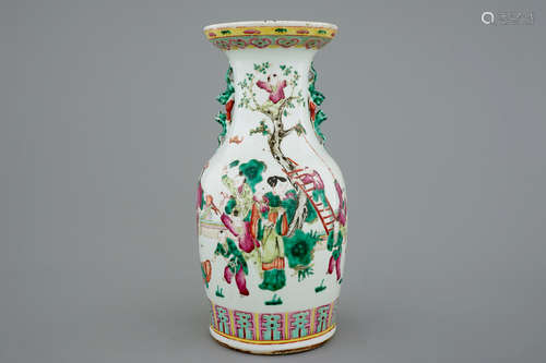 A Chinese famille rose vase, 19th C.