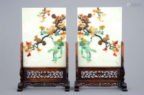 A pair of Chinese inlaid hardstone table screens, 19/20th C.