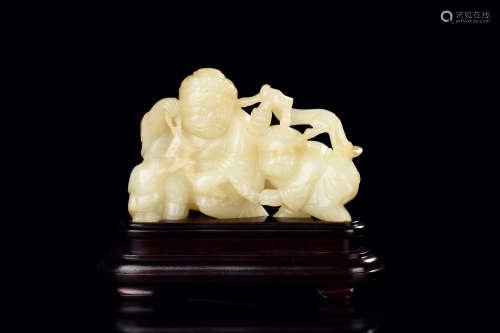 WHITE JADE CARVED 'PEOPLE' FIGURAL GROUP